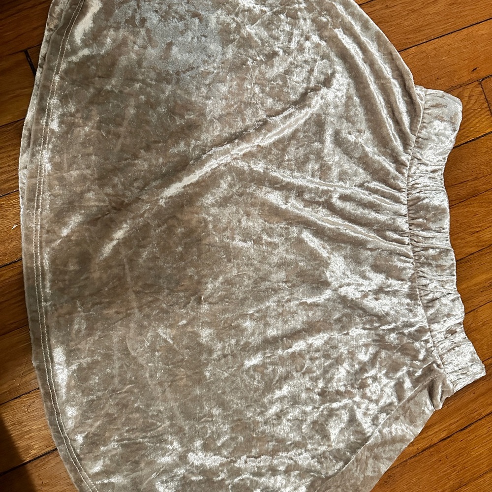 Elegant Cream Velvet Skirt